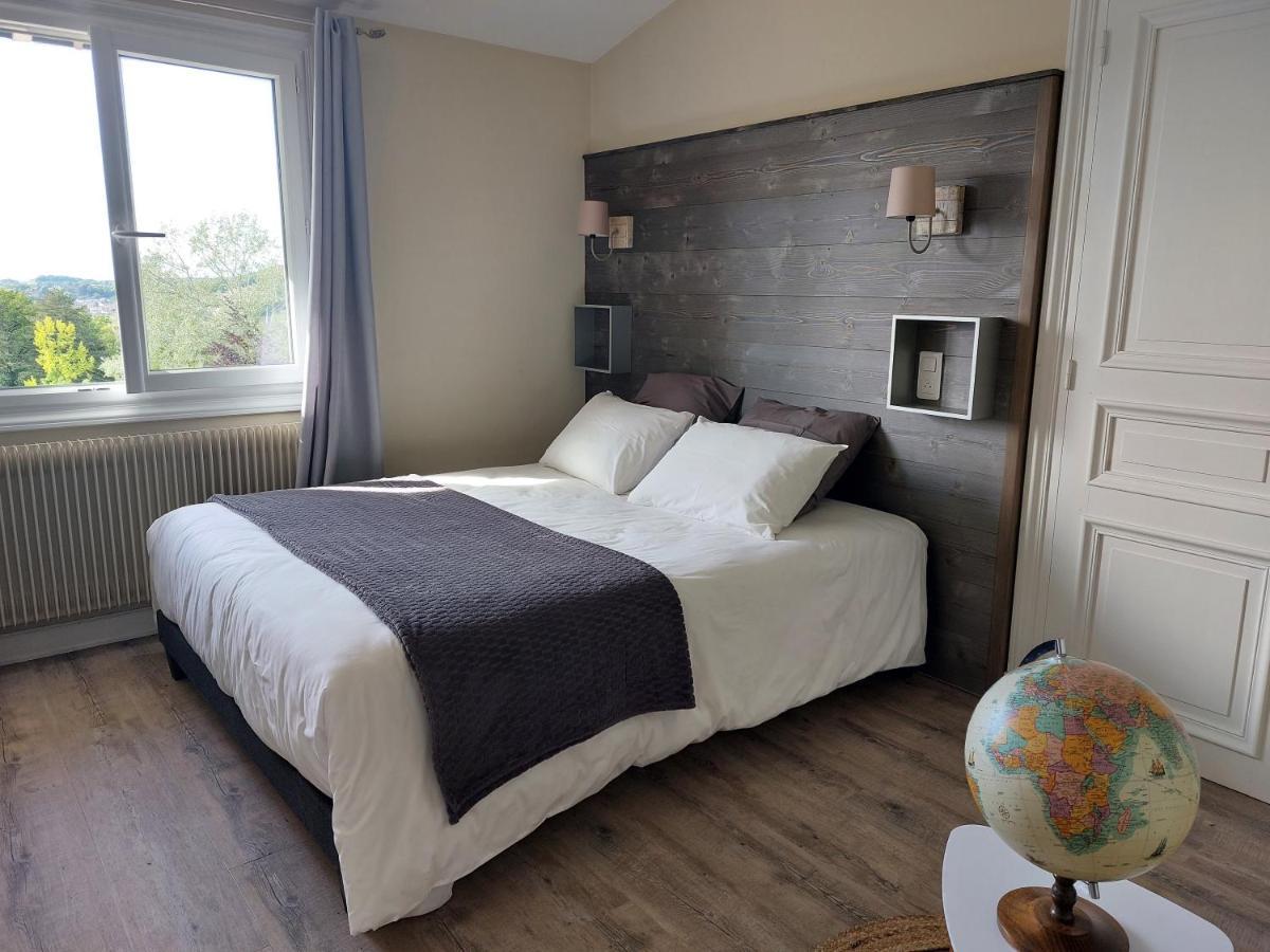 D'hotes Le Relais Globe Trotteur Frühstückspension Montaigu (Jura)