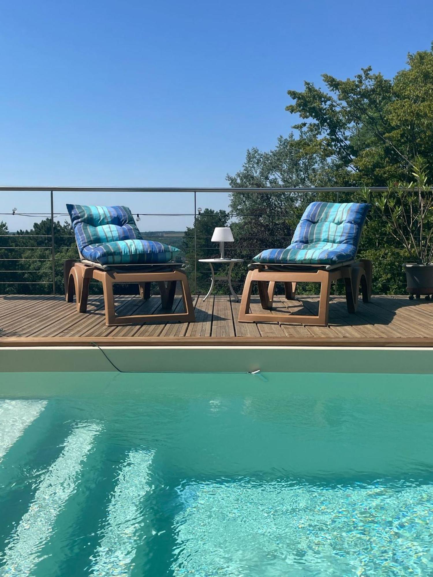 D'hotes Le Relais Globe Trotteur Montaigu (Jura)